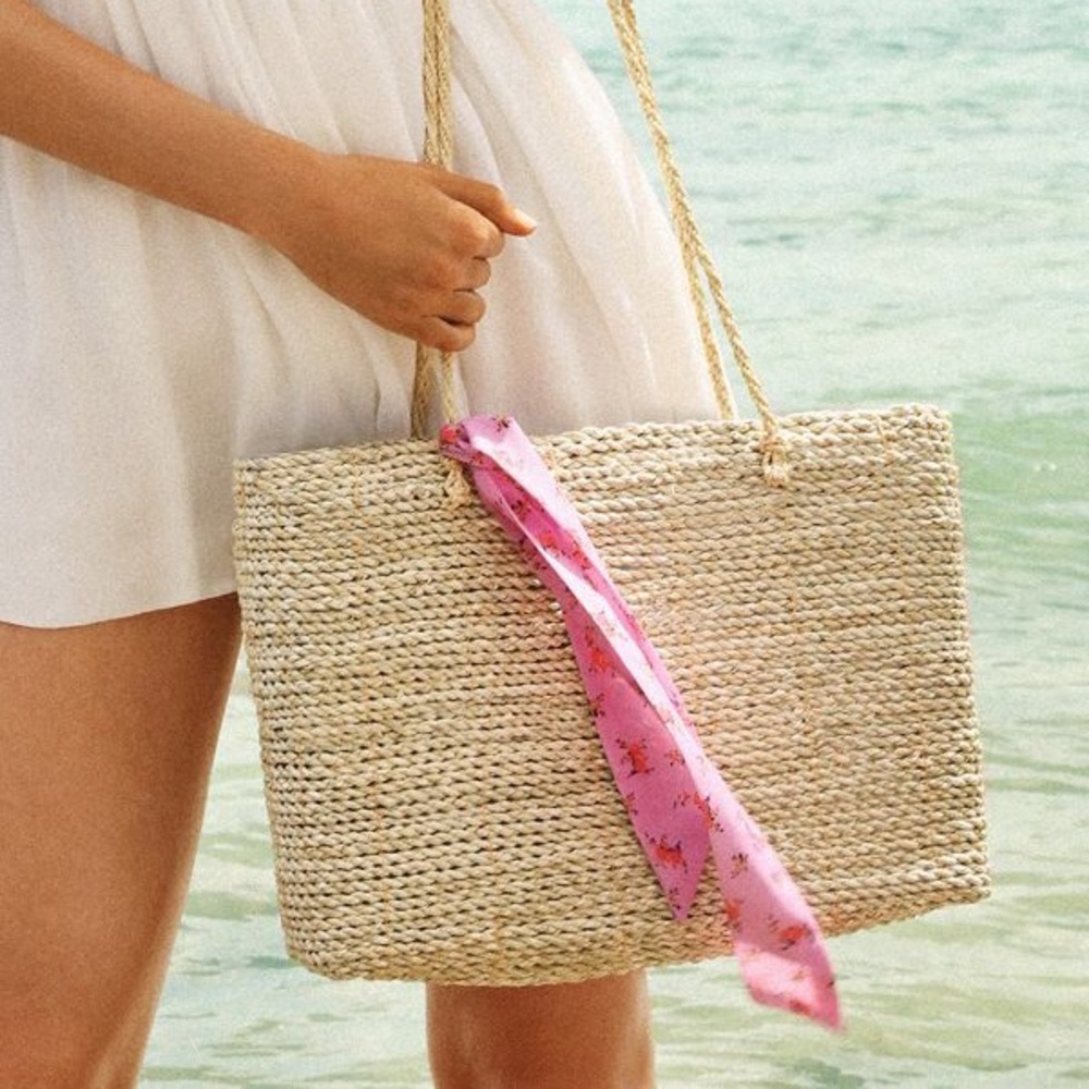 💚 2/$40 Urban Outfitters Patsy Straw Bag Tote